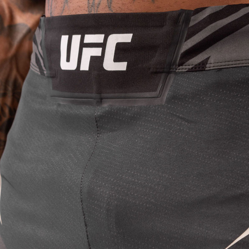 FIGHTSHORT HOMME UFC VENUM AUTHENTIC FIGHT NIGHT - COUPE COURTE - NOIR