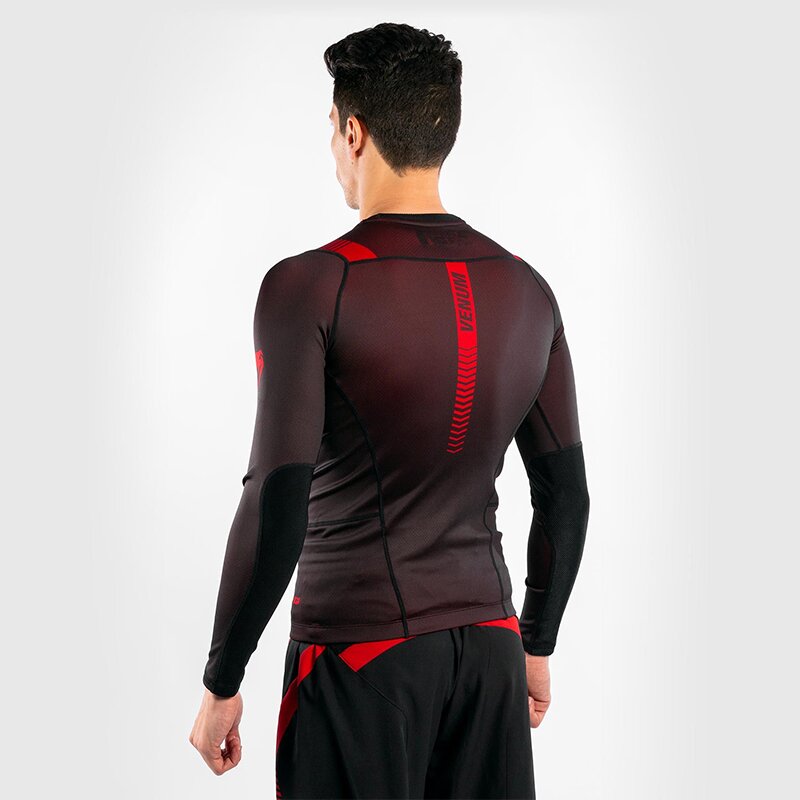 T-SHIRT DE COMPRESSION VENUM NOGI 3.0 - MANCHES LONGUES - NOIR/ROUGE