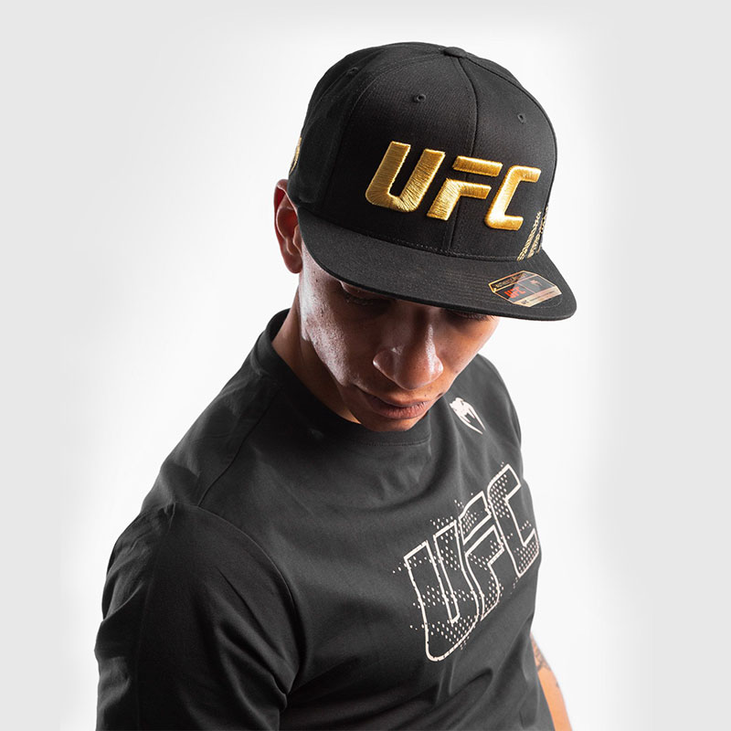 CASQUETTE UFC VENUM AUTHENTIC FIGHT NIGHT - CHAMPION